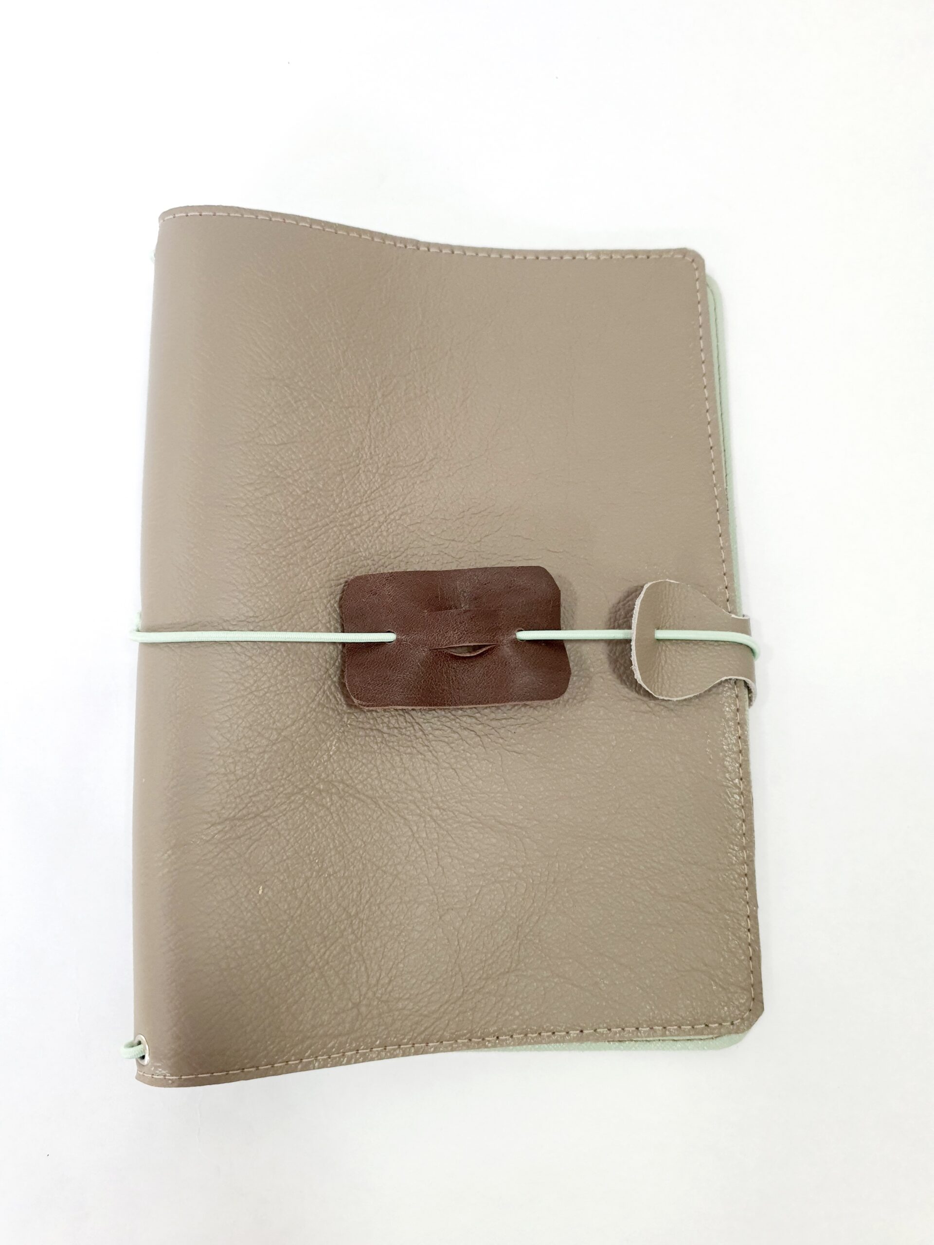 Capa de Agenda Midori Couro